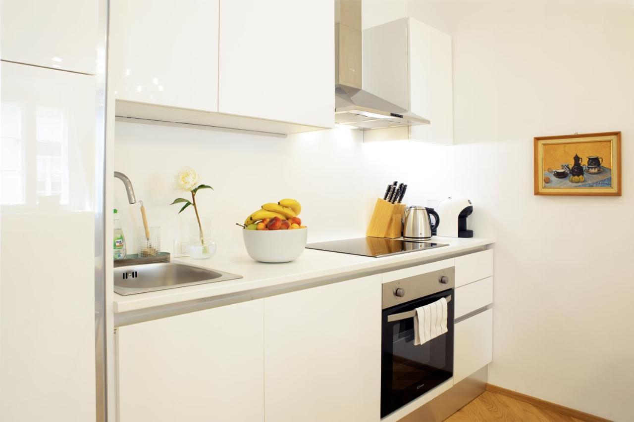 Stylish Apartment In Historical Center Laibach Exterior foto